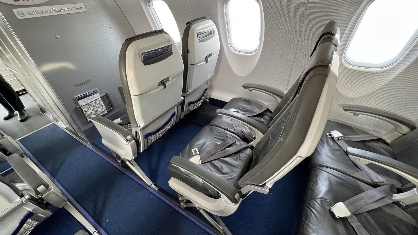 Review Lufthansa CityLine CRJ 900 Business Class