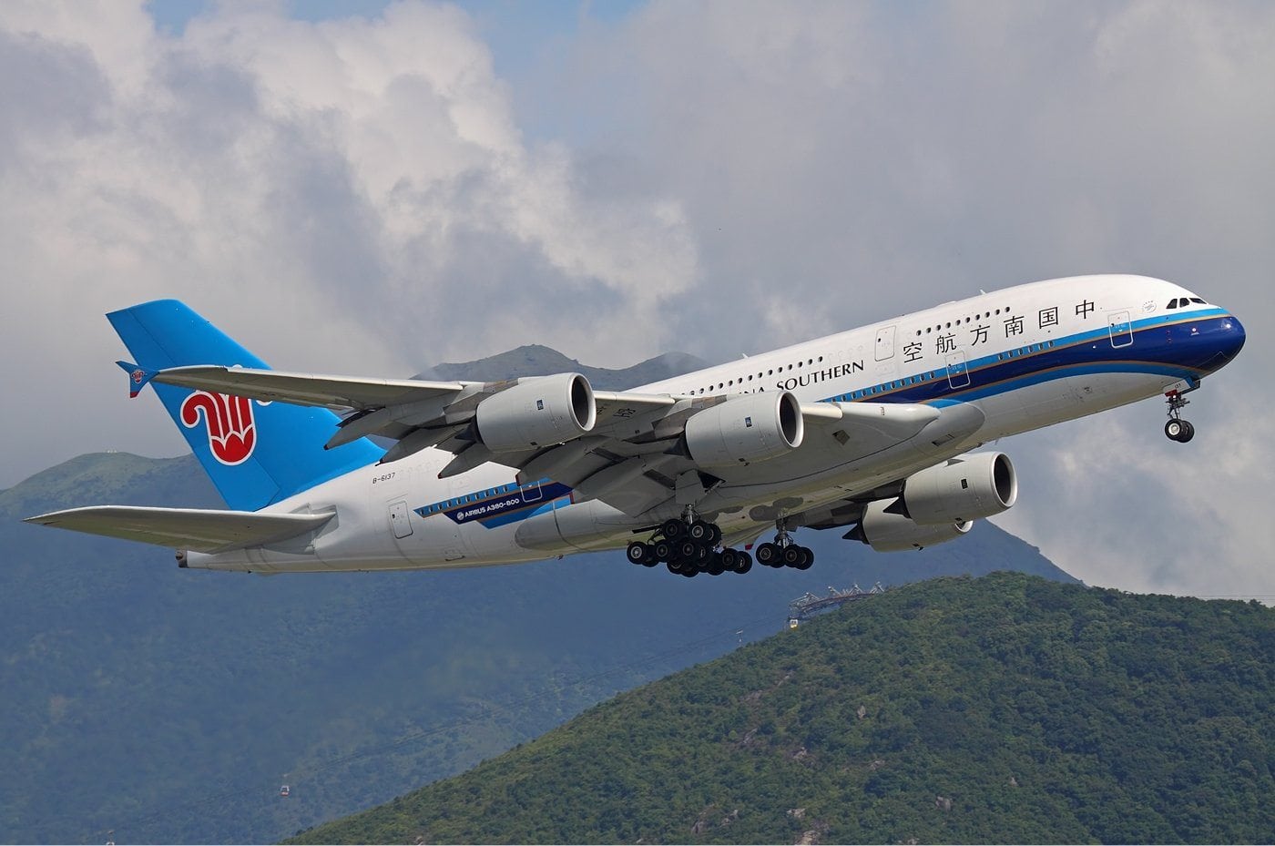 china_southern_airlines_a380_kustov 1