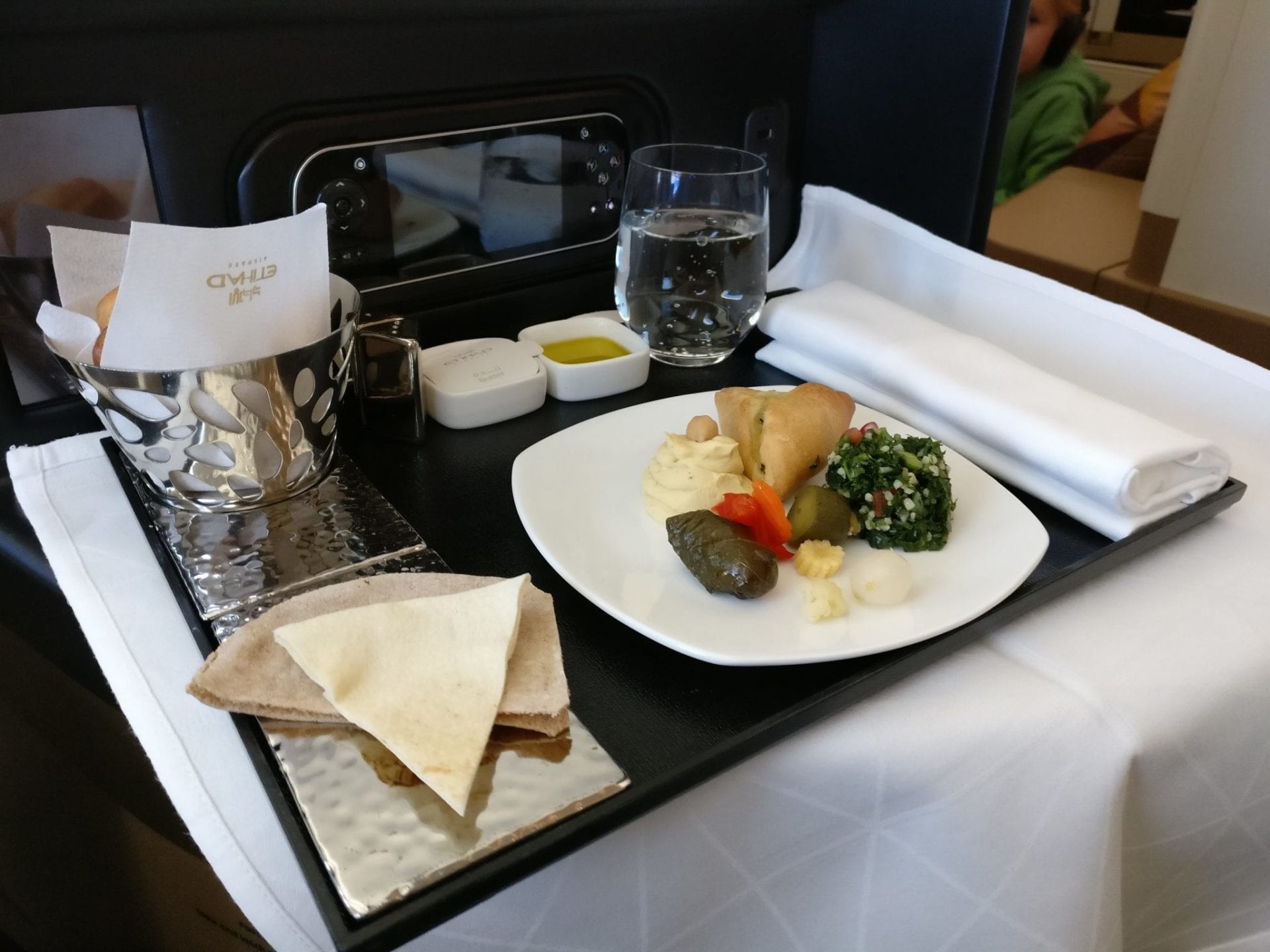 etihad-airways-business-class-lunch