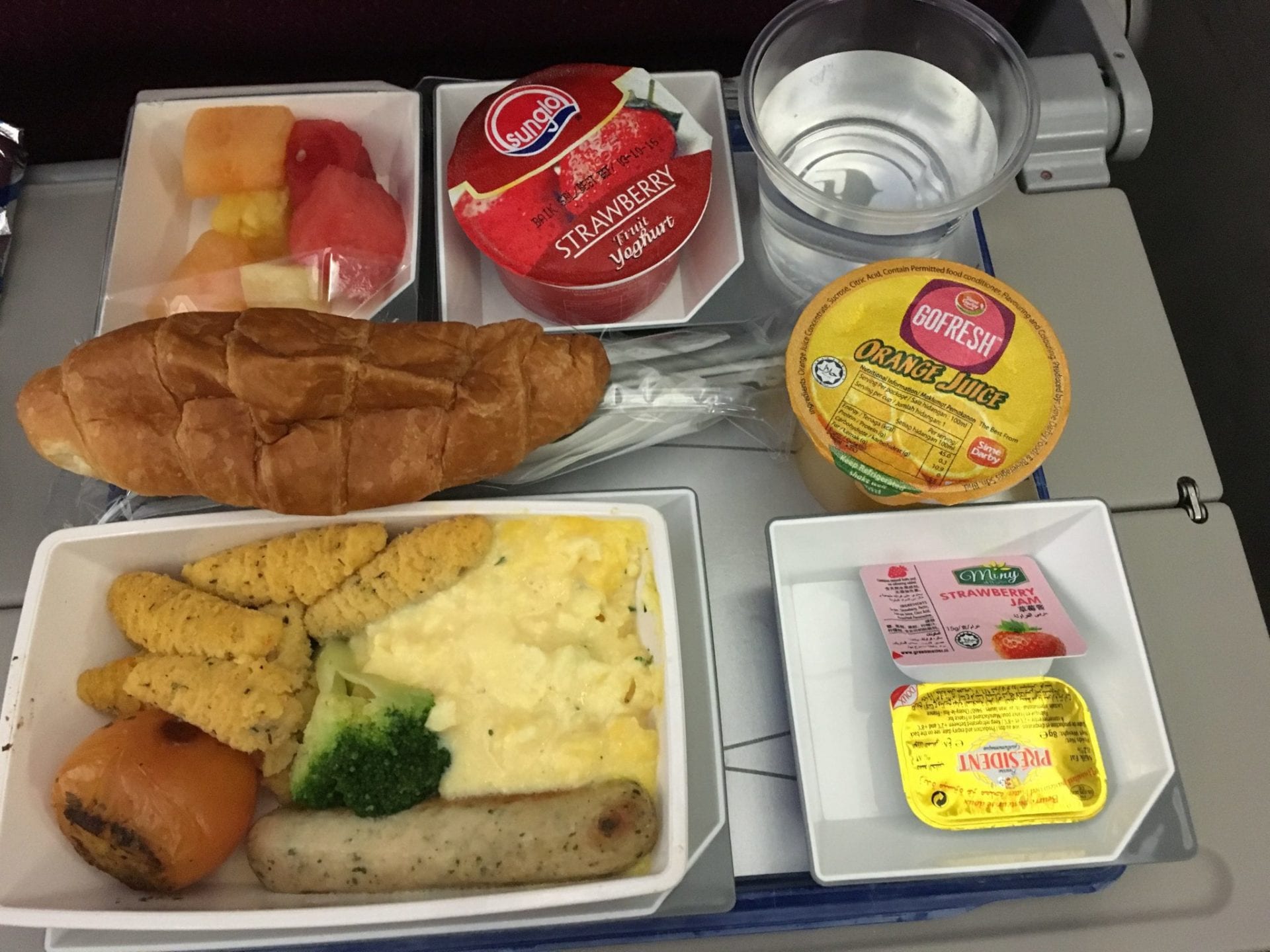 Malaysia Airlines A330 Frühstück