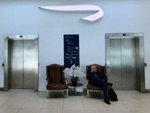 british airways galleries lounge london heathrow terminal 5b eingangsbereich