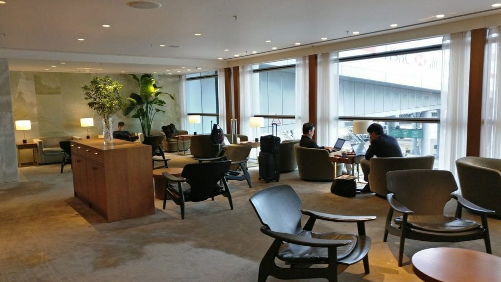 cathay pacific the pier first class lounge hong kong loungearea 4