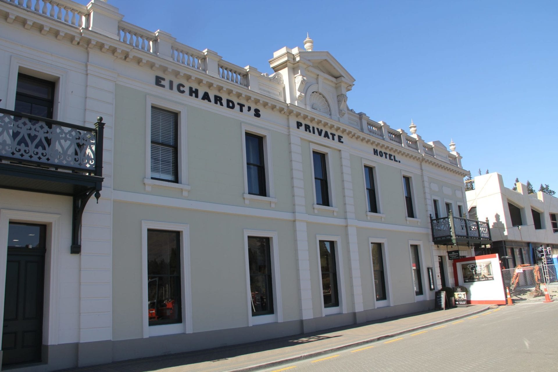 Eichardt's Private Hotel Queenstown Exeterior