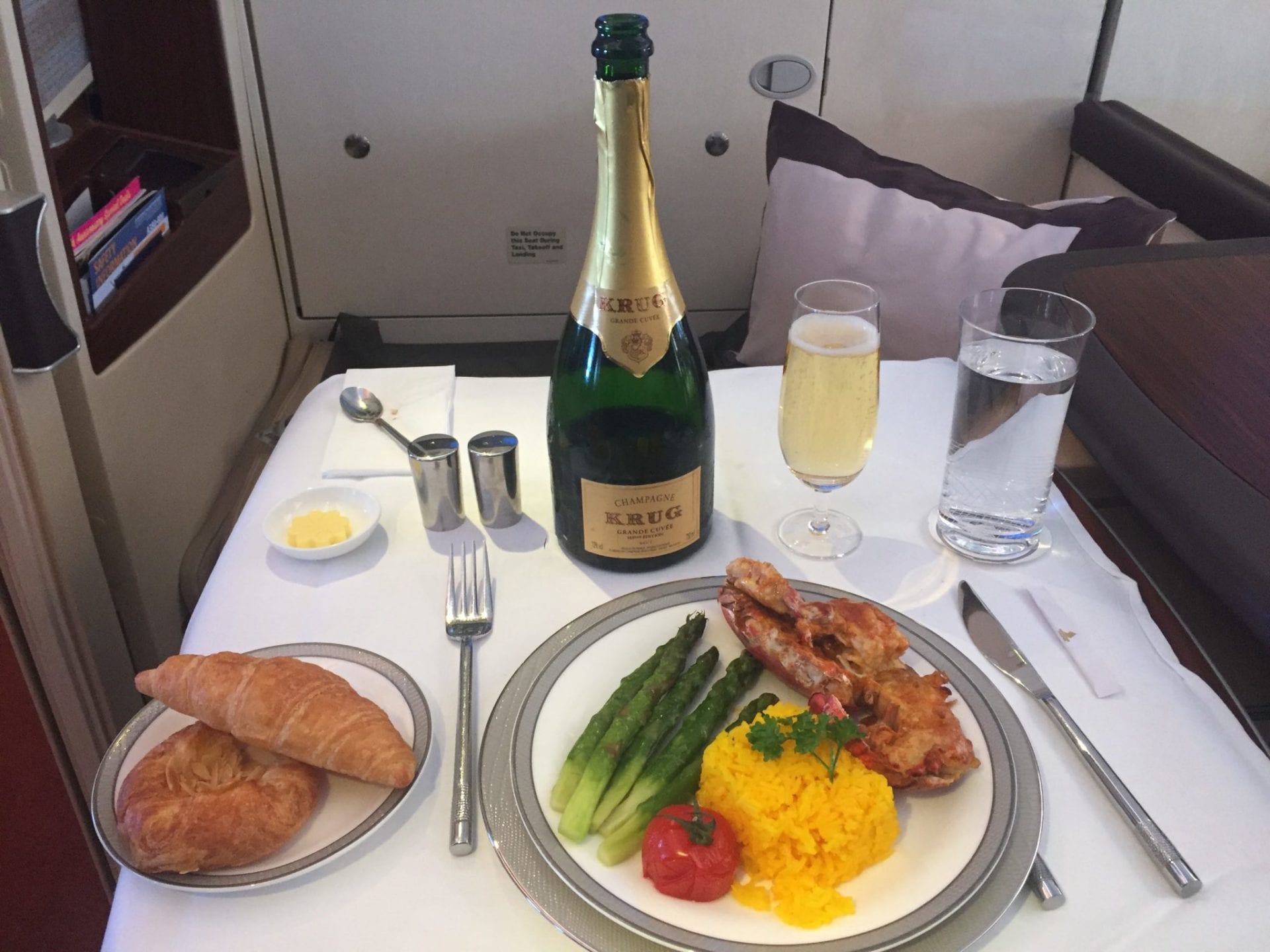 singapore airlines airbus a380 first suites class hummer essen