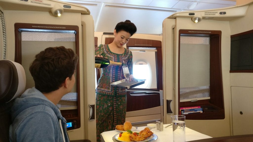 Singapore Airlines Suites Class Getränkeservice