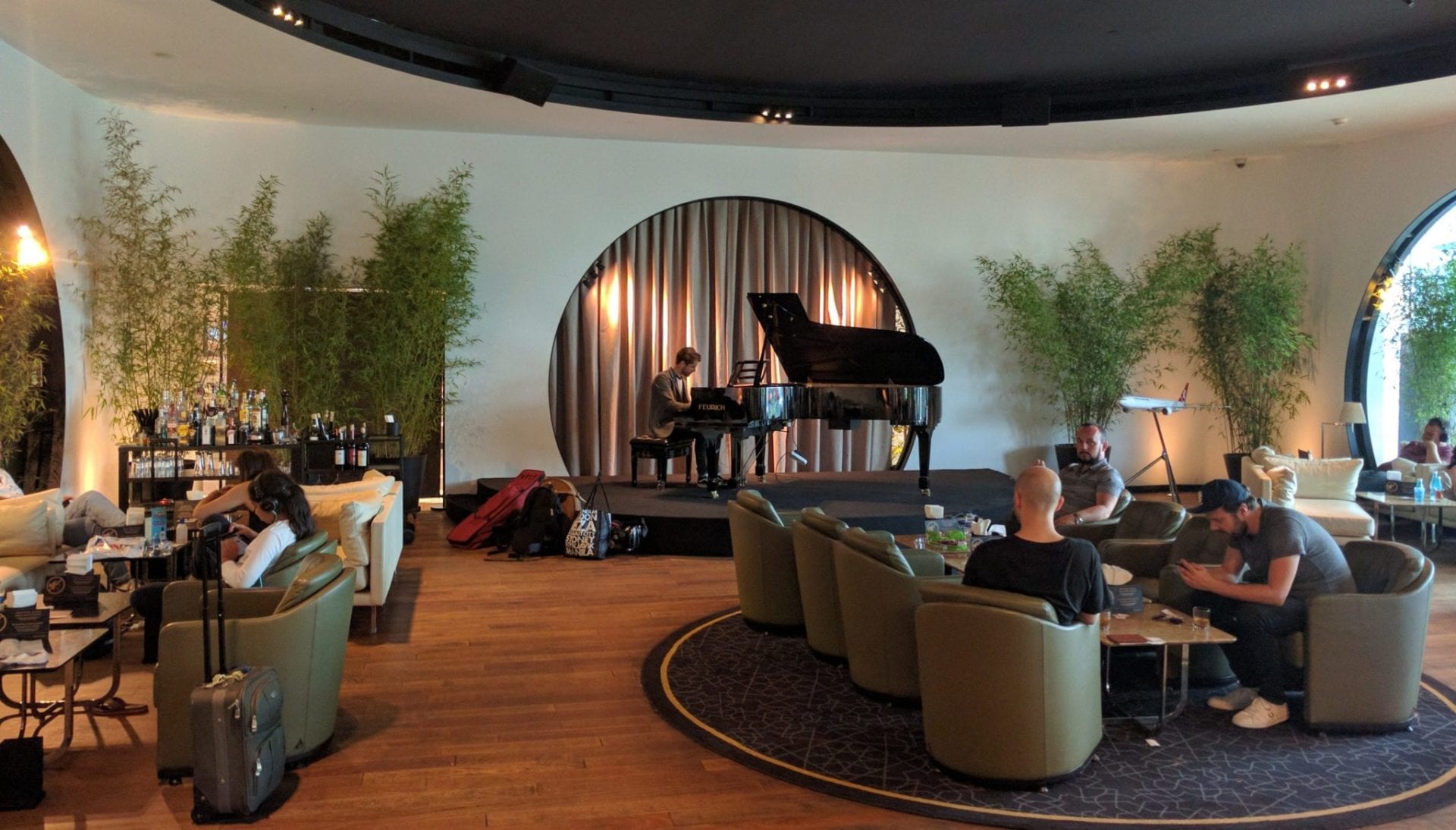 Turkish Airlines Lounge Istanbul Piano