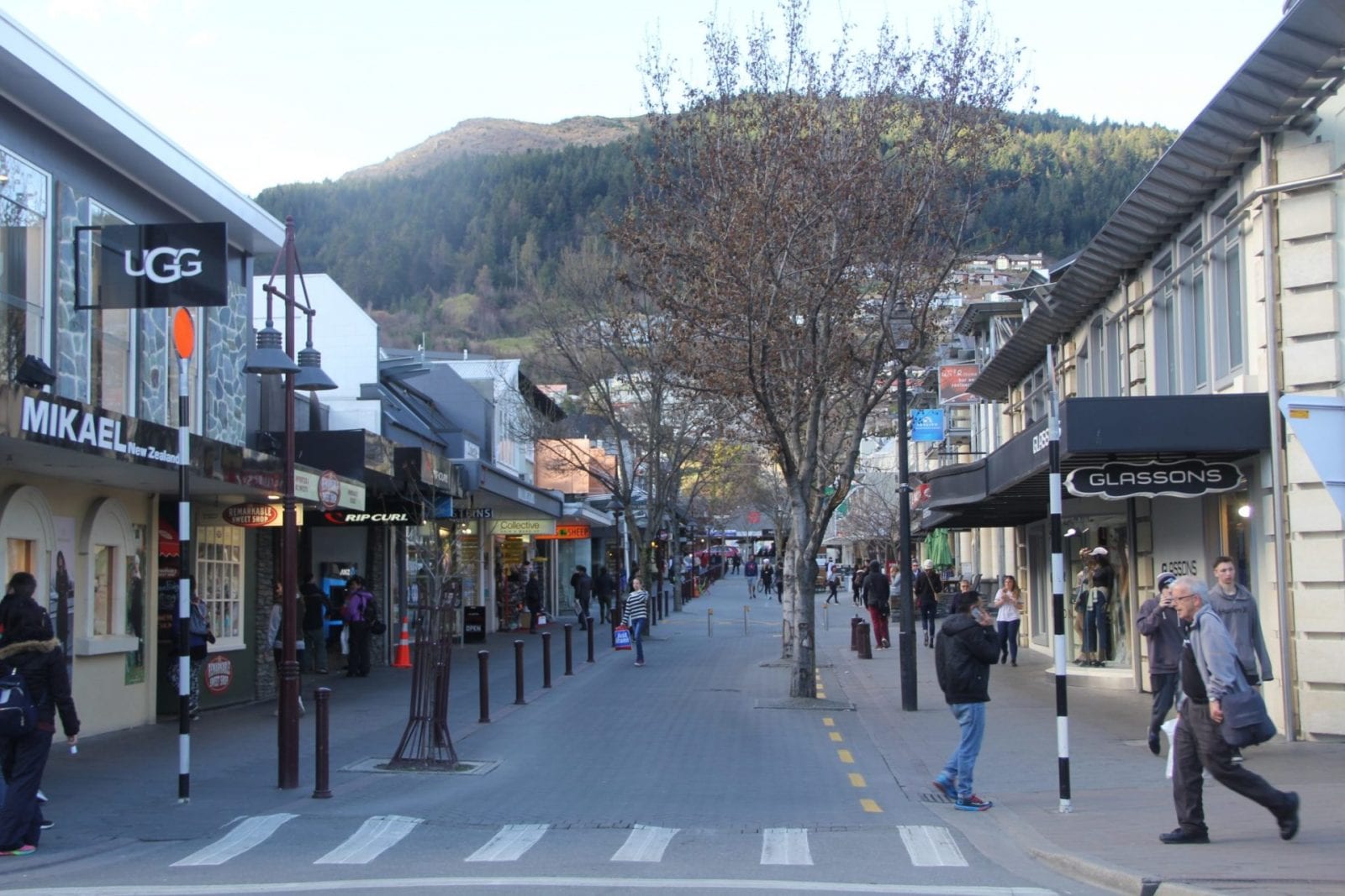 queenstown tourist information centre