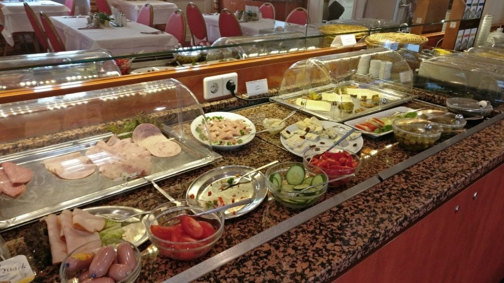 Hotel Zarenhof Prenzlauer Berg Berlin Frühstück Buffet Essen