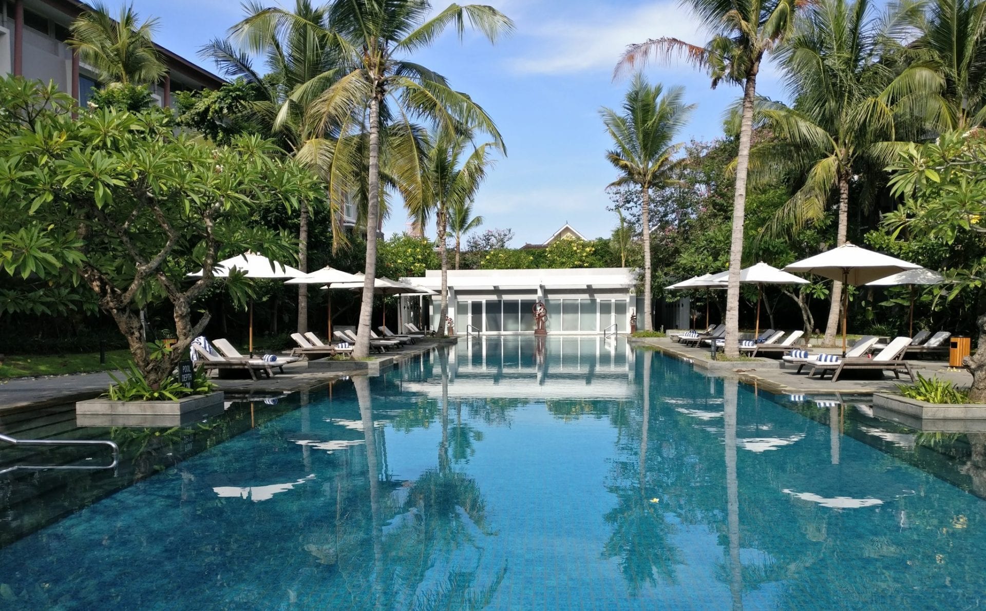 Hilton Garden Inn Bali Airport Pool