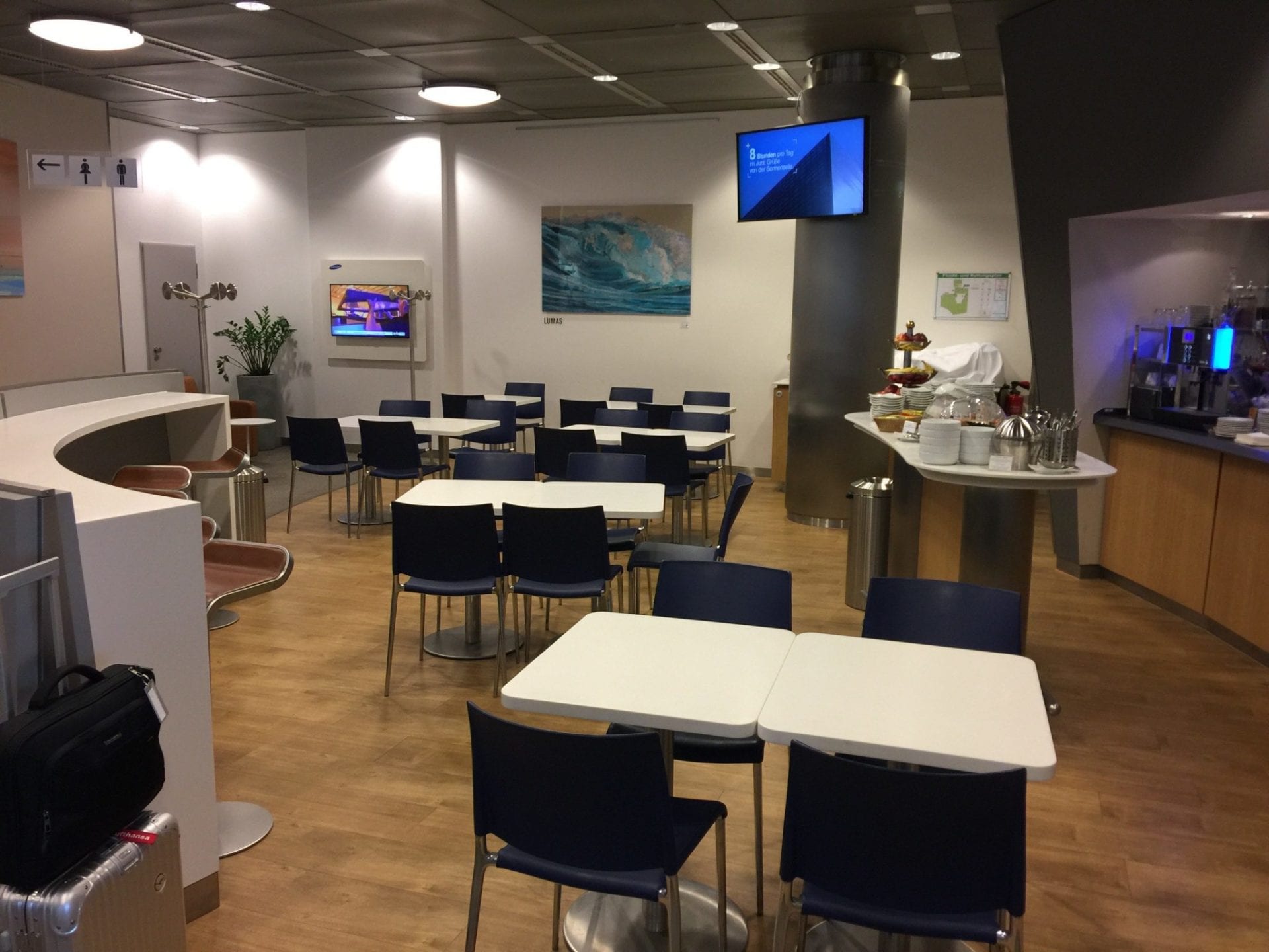 Lufthansa Business Lounge Dresden Einrichtung