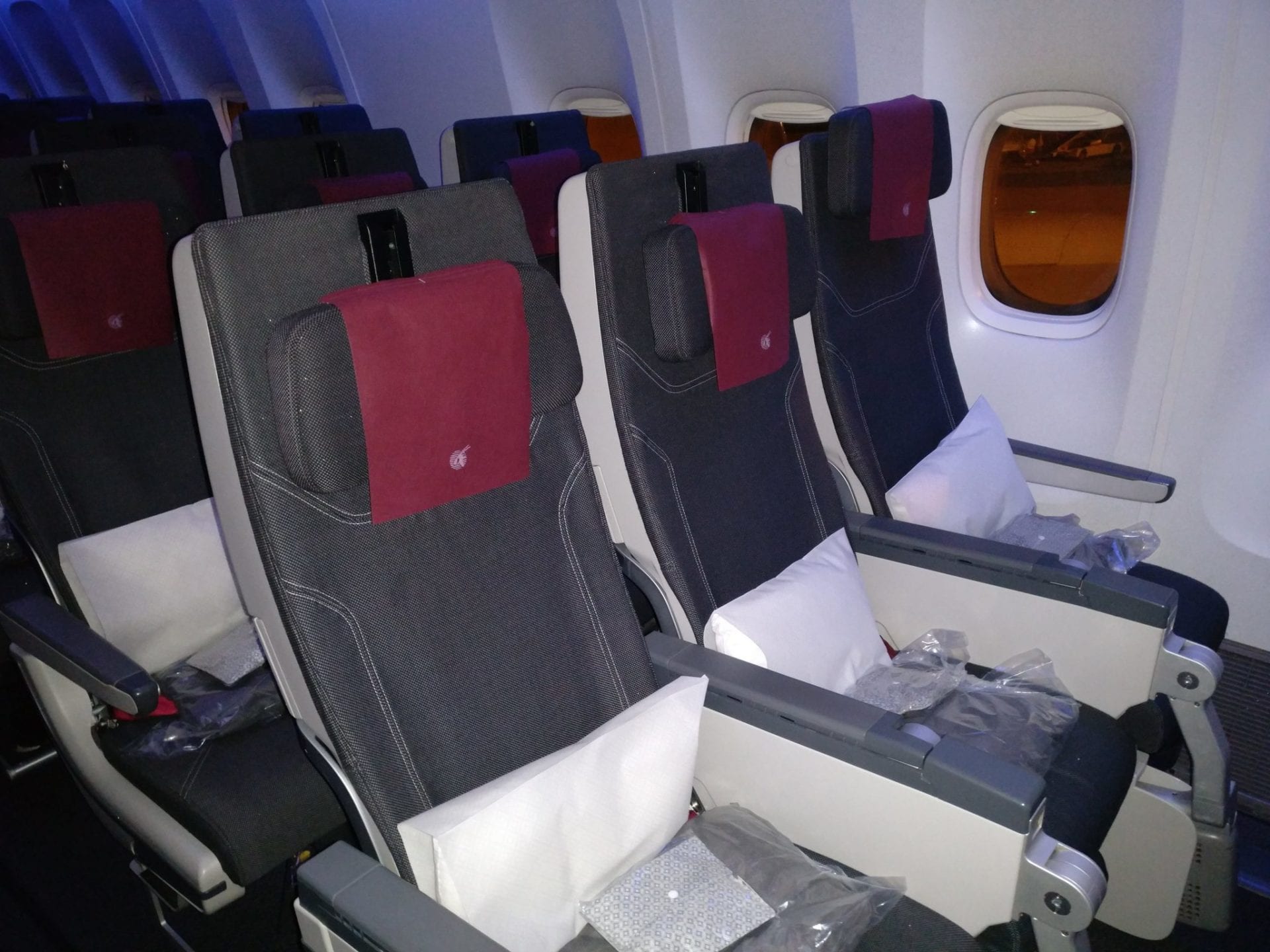 Qatar Airways Economy Class Boeing 777 Seating 6