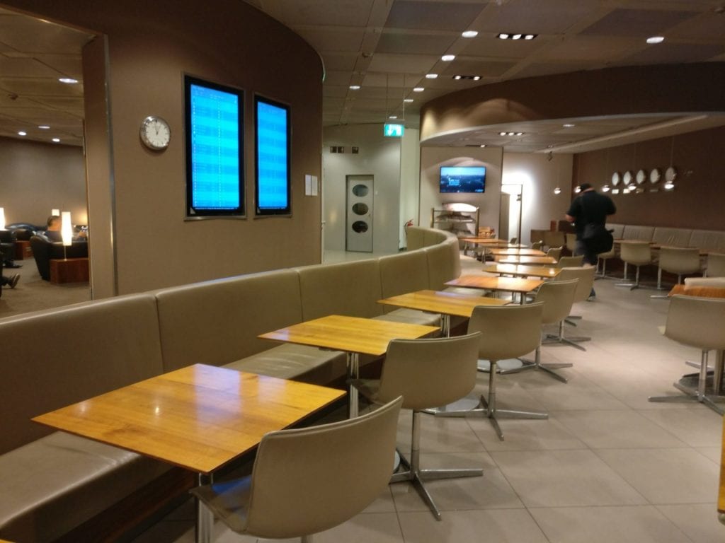 Lufthansa Senator Lounge G28 München 3