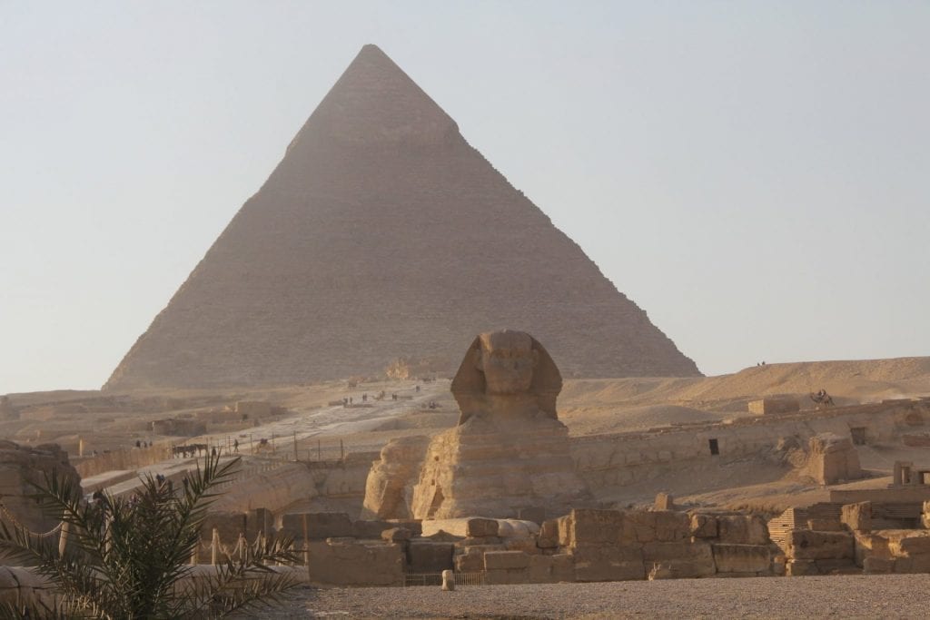 Pyramids of Gizeh with Sphinx 4
