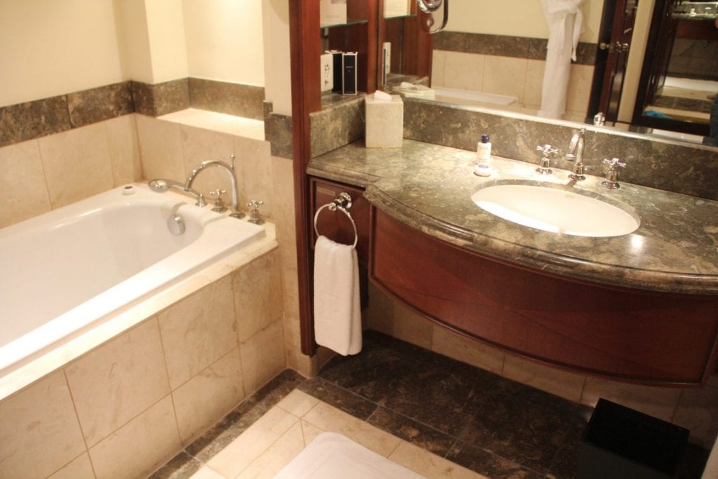 The Peninsula Manila Club Room Bathroom