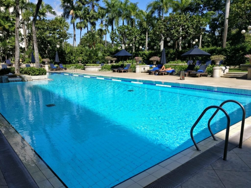 The Peninsula Manila Pool
