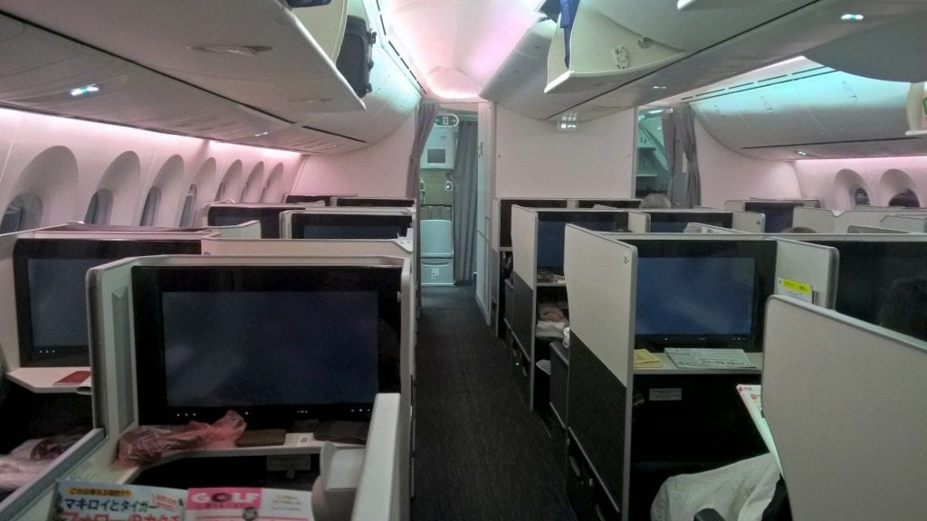 Japan Airlines Business Class Boeing 787 Cabin 2
