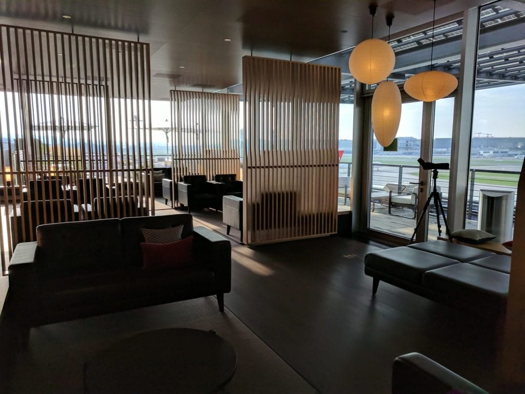 Swiss First Class Lounge Zürich E