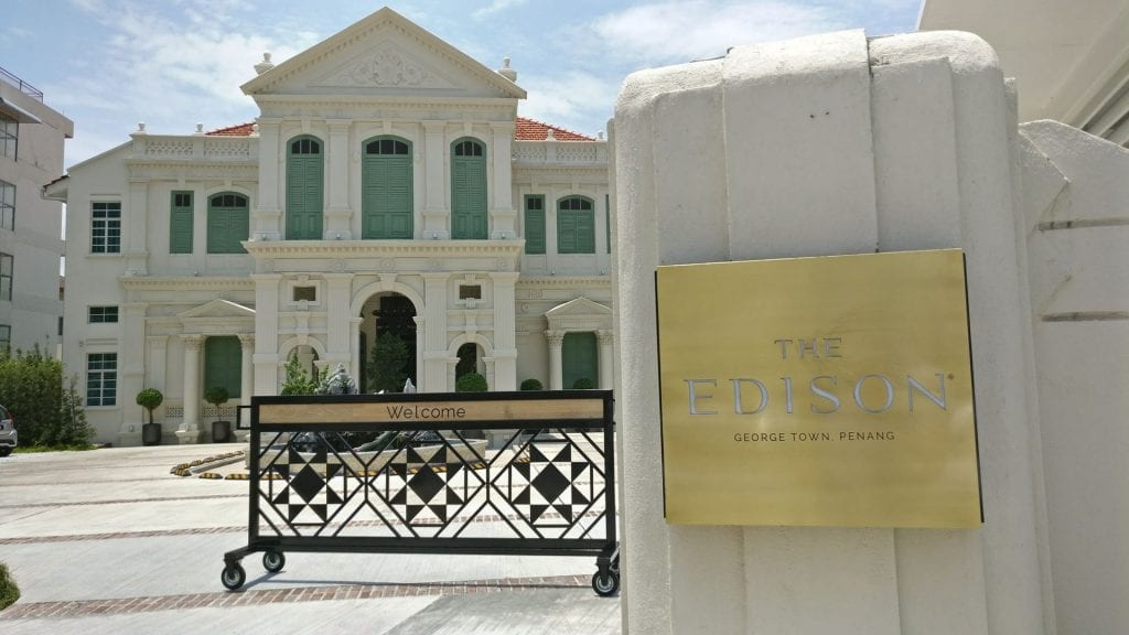 Eingang The Edison Hotel Penang SLH