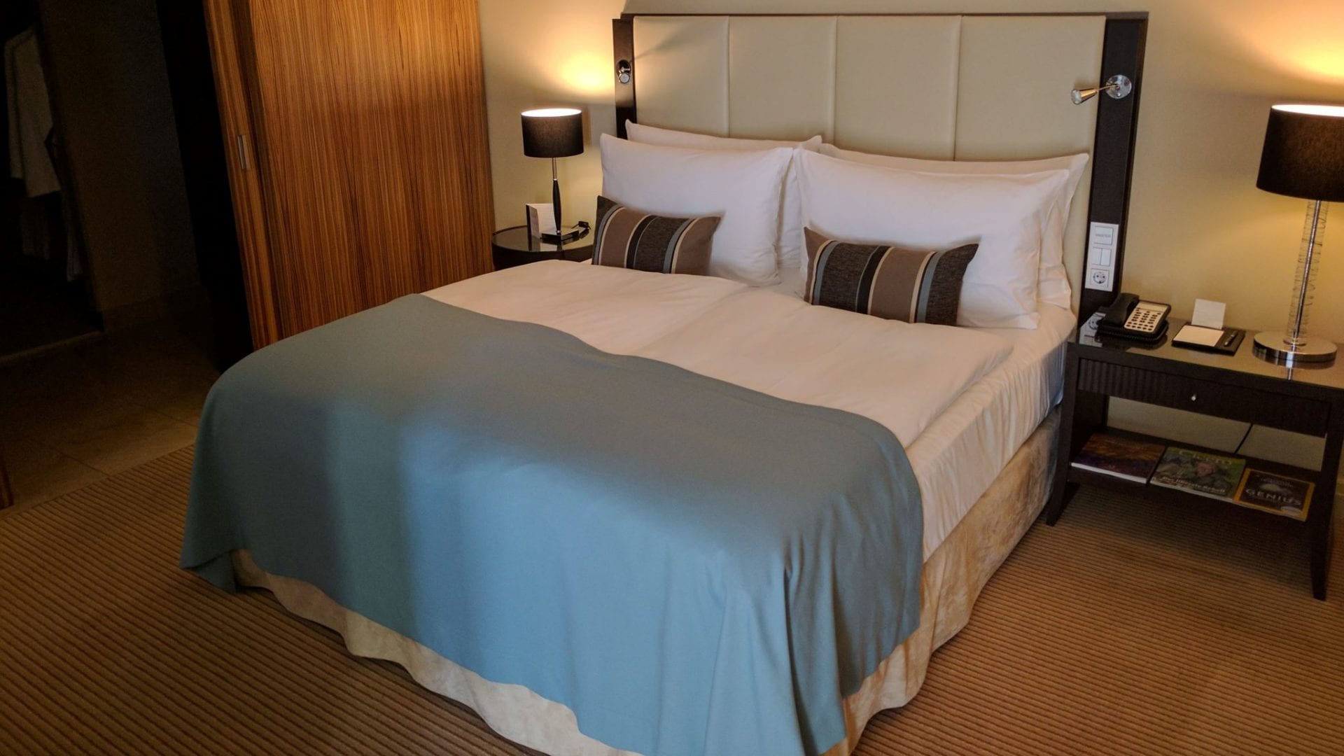 InterContinental Düsseldorf Executive Suite King Bet