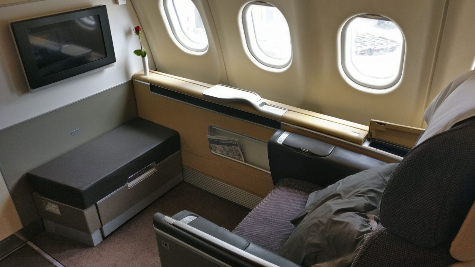 Review: Lufthansa First Class - Erfahungsbericht Mit Bildern