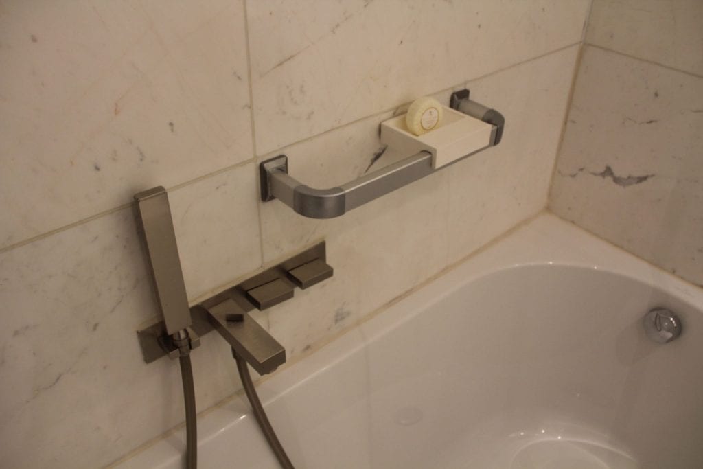 Amathus Beach Hotel Limassol Sea View Room Bathroom 4