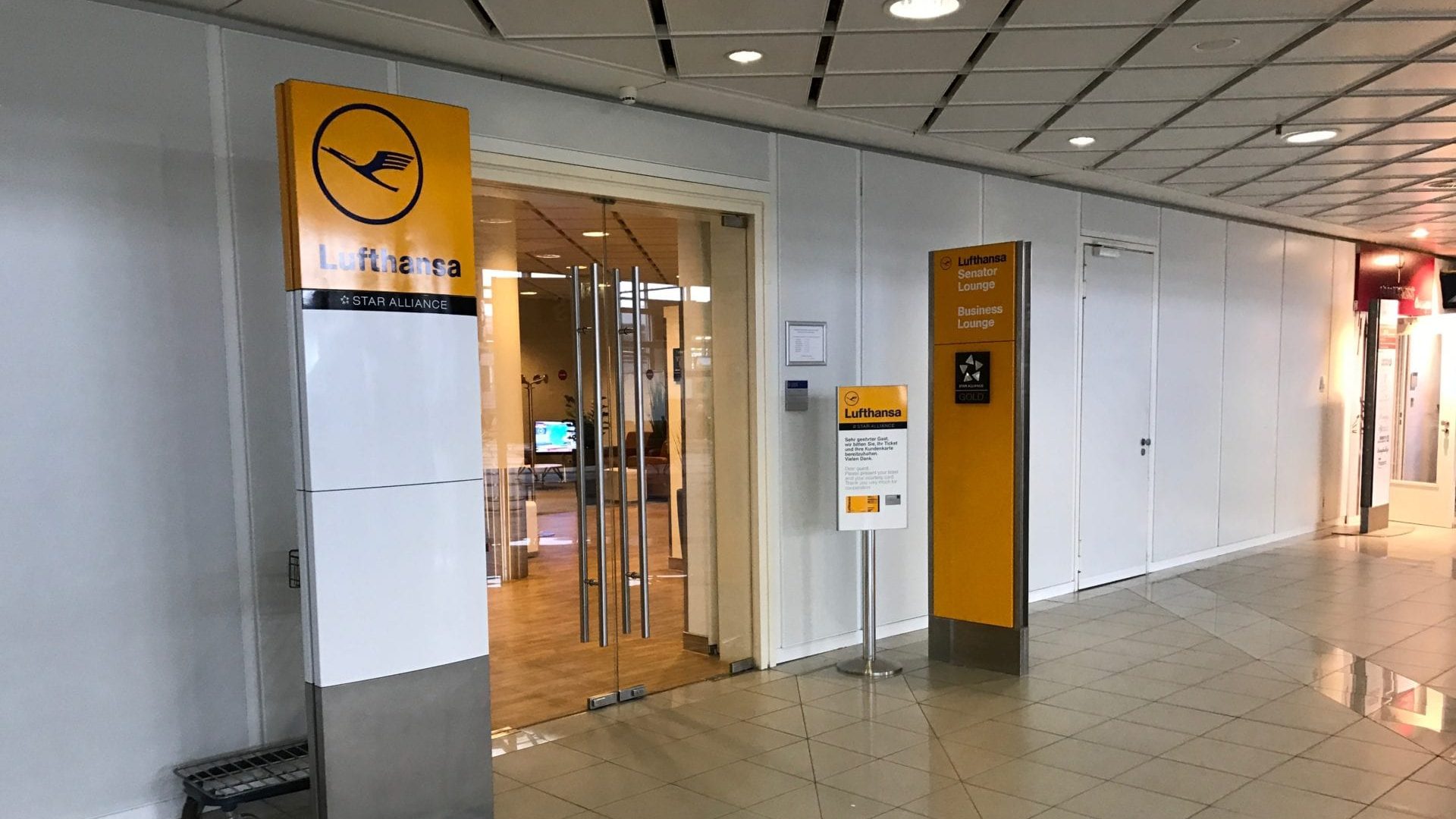 Lufthansa Business Lounge Leipzig Eingang