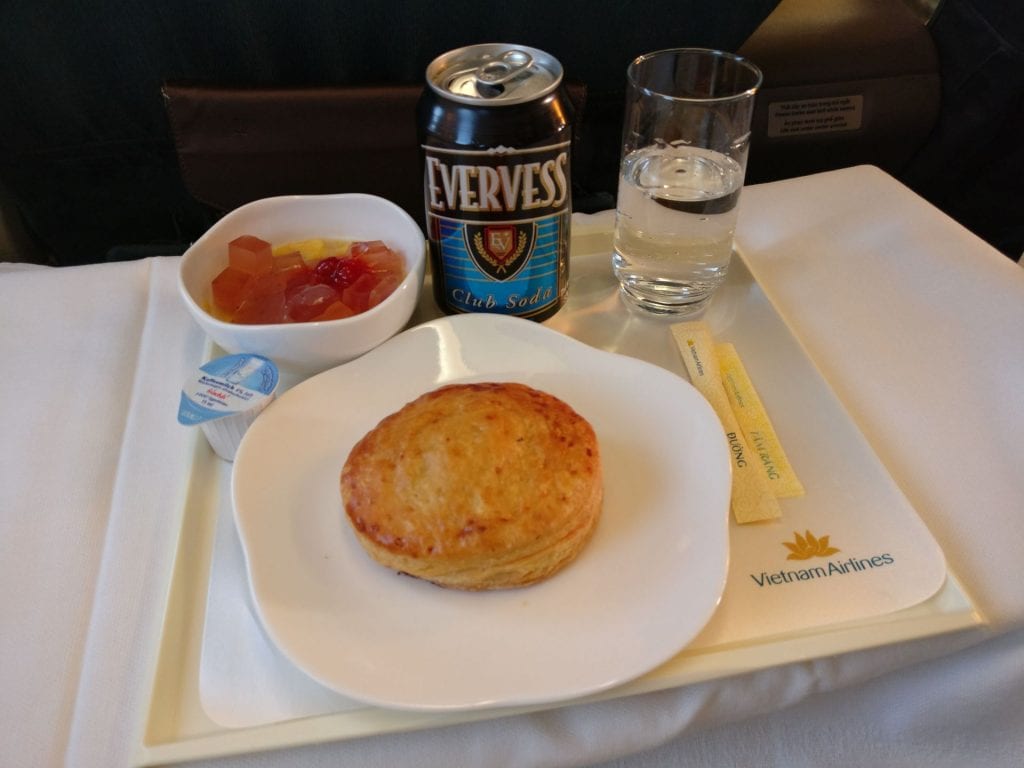 Vietnam Airlines Business Class Boeing 737 Snack 4