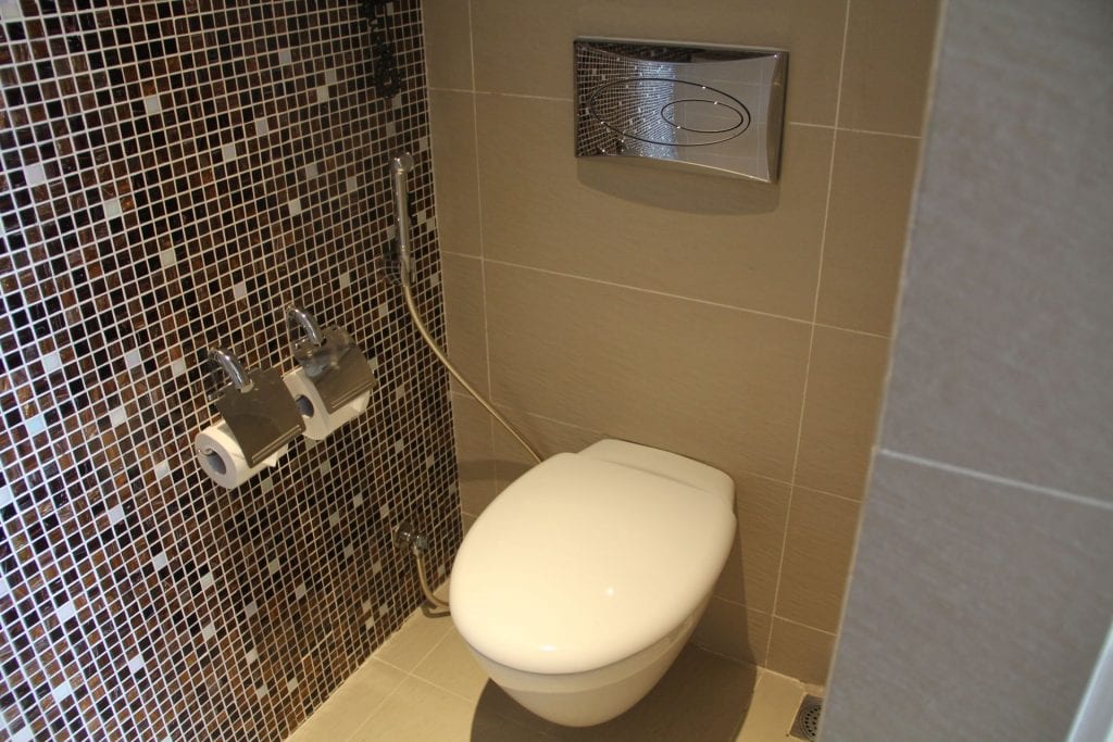 Grand Mercure Danang Suite Bathroom 6