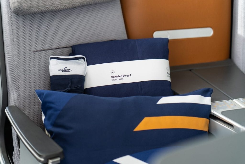New Lufthansa Bedding