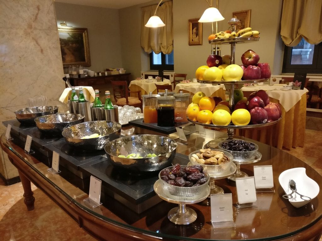 Due Torri Hotel Verona Breakfast 6