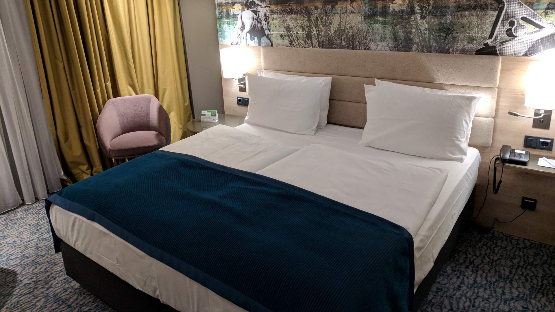 Holiday Inn Düsseldorf Toulouser Allee Executive Zimmer