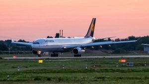 Lufthansa Airbus A330 Sonnenaufgang Sunrise Düsseldorf