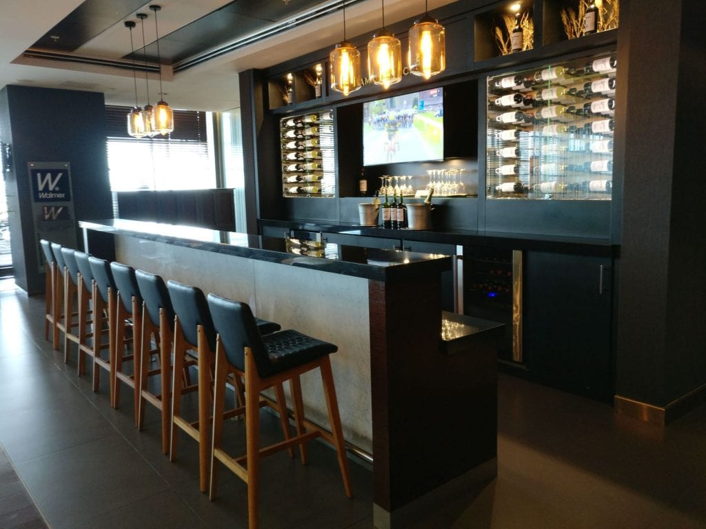 Aeropuertos VIP Club Montevideo Bar