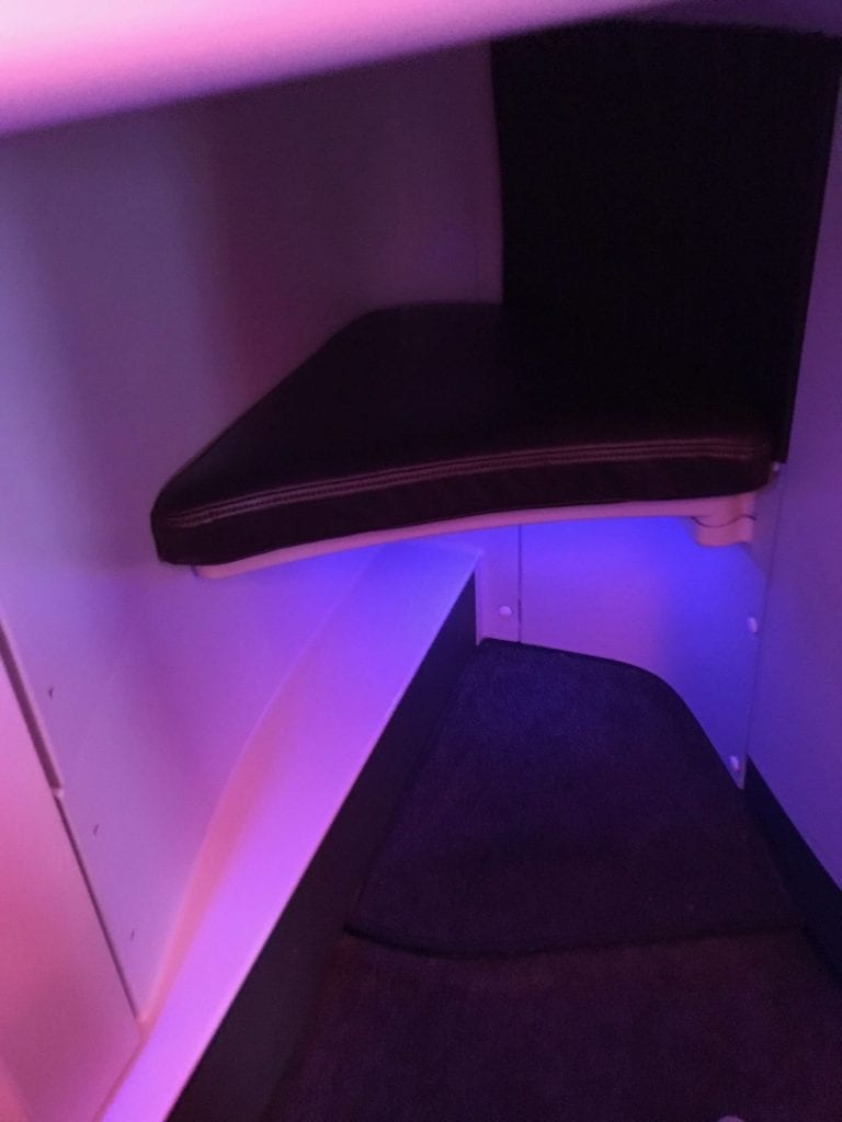 Qatar Airways Business Class Airbus A350 Fußablage