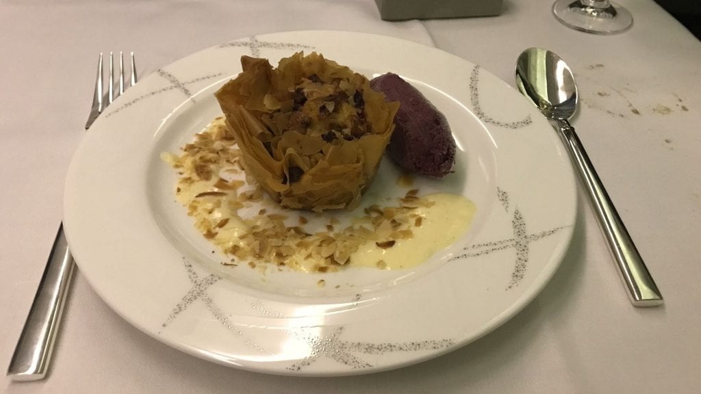 cathay pacific first class boeing 777 dessert