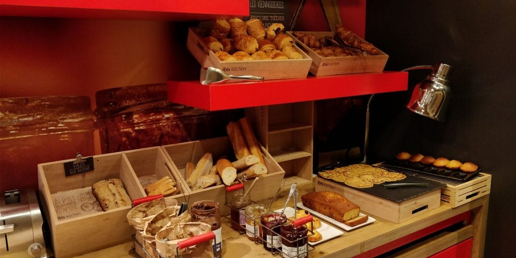 ibis Paris Levallois Perret Frühstück Buffet Baguette