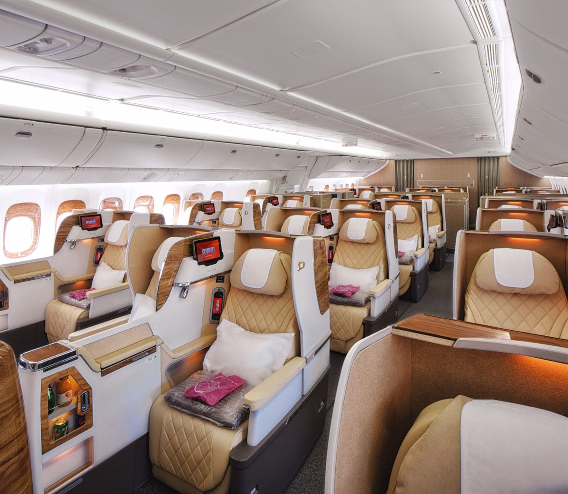 Emirates Business Class Boeing 777 200LR