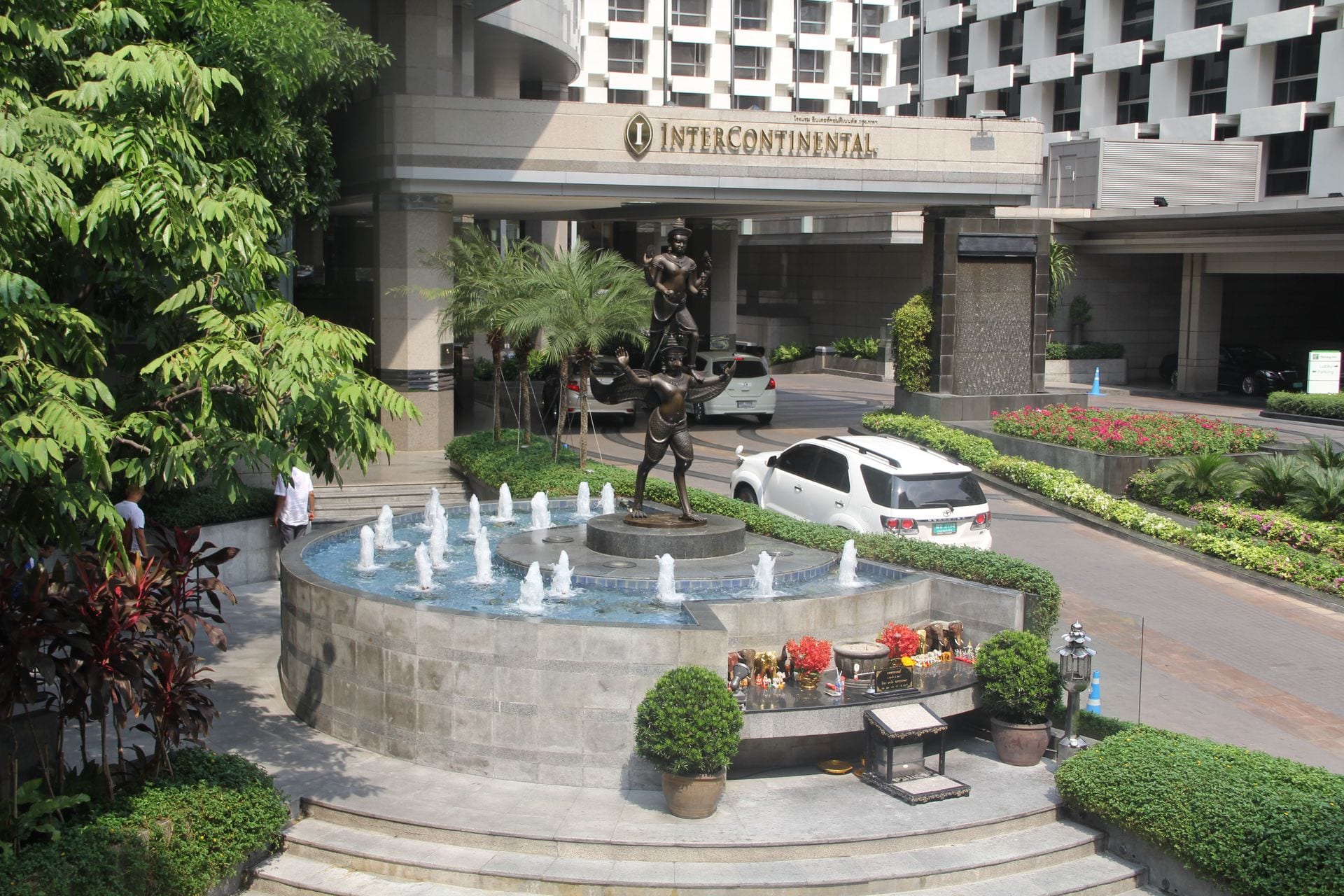 InterContinental Bangkok Entrance