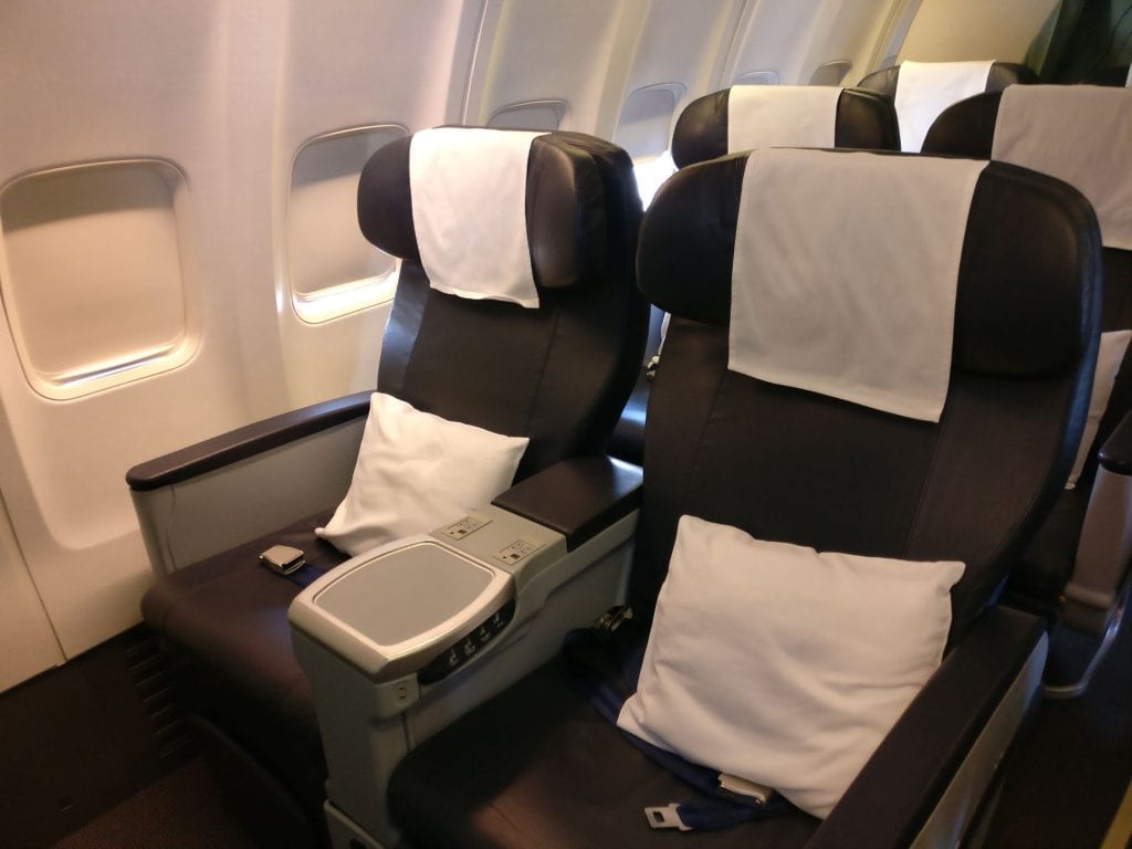 Oman Air Business Class Boeing 737 Seating