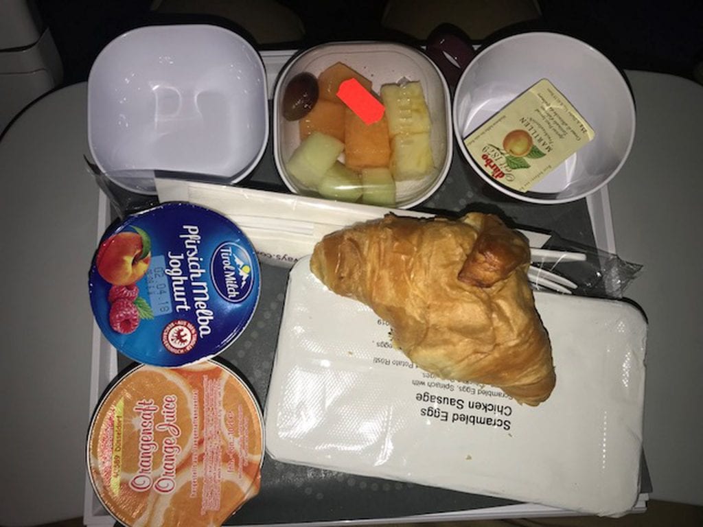 Thai Airways Economy Class Langstrecke Frühstück
