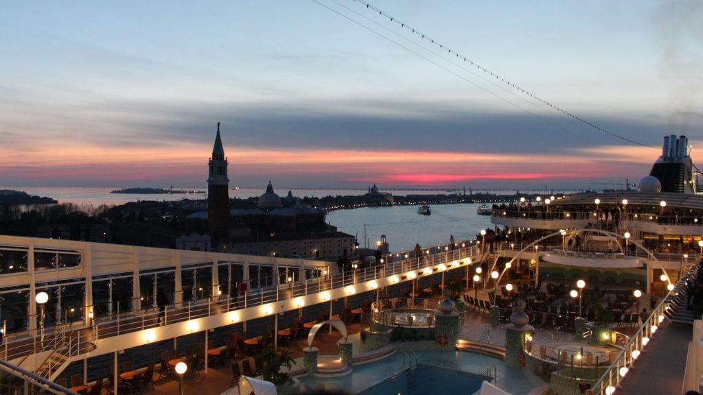 MSC Magnifica Auslaufmanöver in Venedig