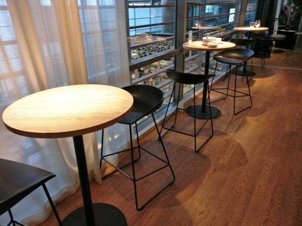SAS Business Lounge Oslo Seating 5