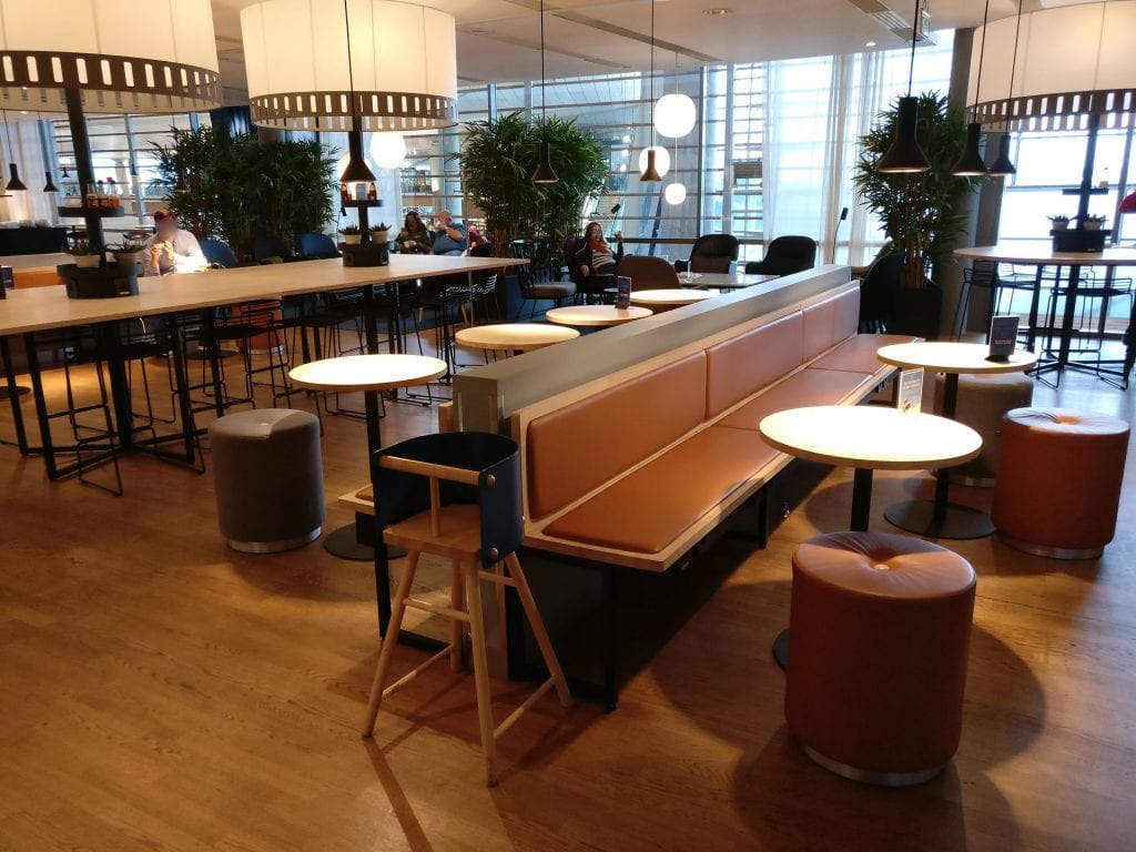 SAS Gold Lounge Oslo Seating