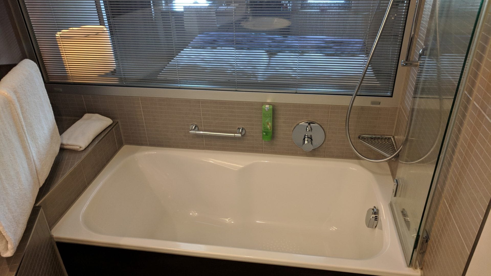 Mövenpick Hamburg Badezimmer