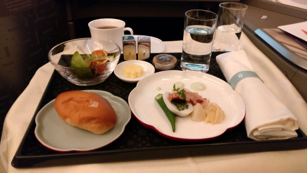 China Airlines Business Class Abendessen