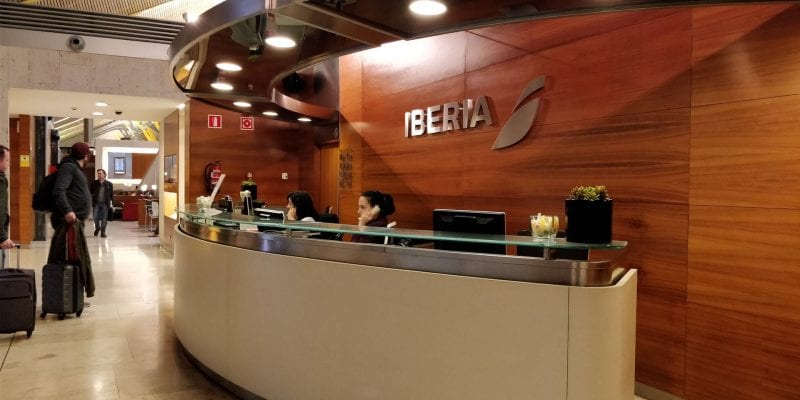 Review Iberia Dali Lounge Madrid Unser Test