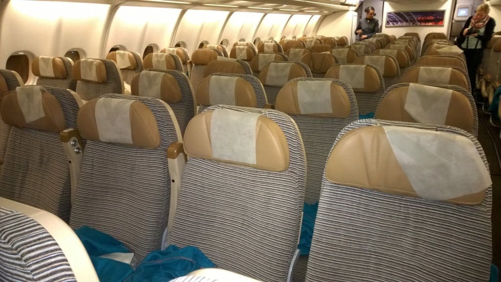 Etihad Economy Class Airbus A330 Kabine