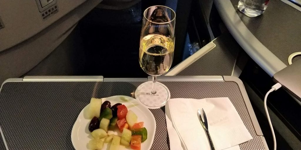 Eva Air Business Class Boeing 777 Champagner