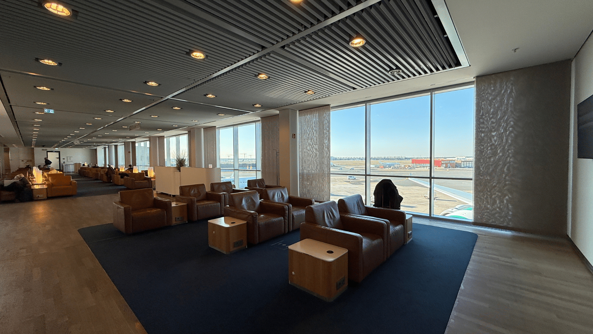 Lufthansa Senator Lounge Frankfurt B
