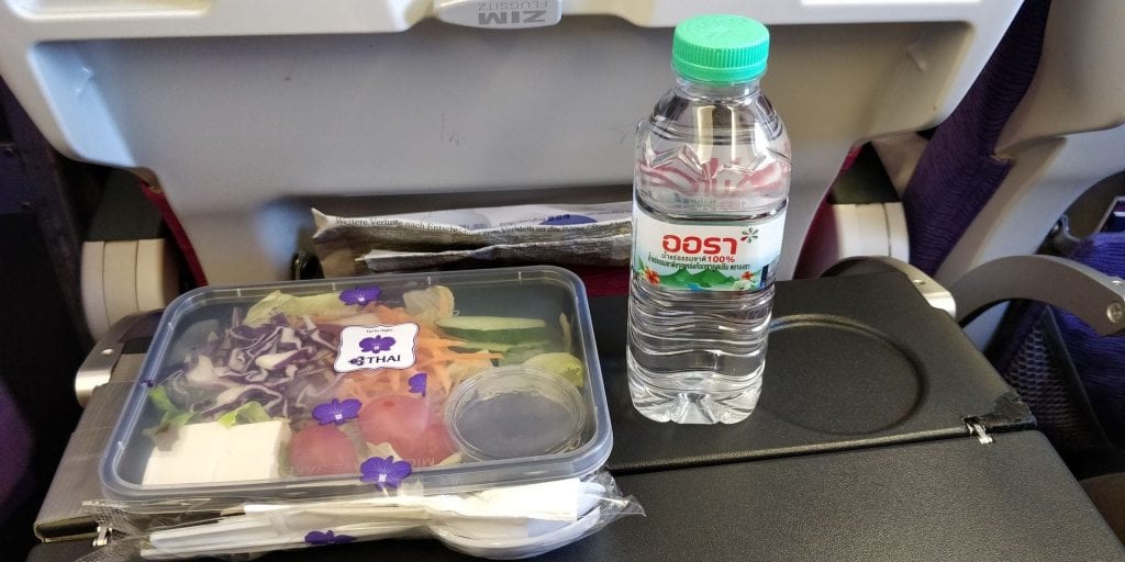 Thai Airways Economy Class Kurzstrecke Essen